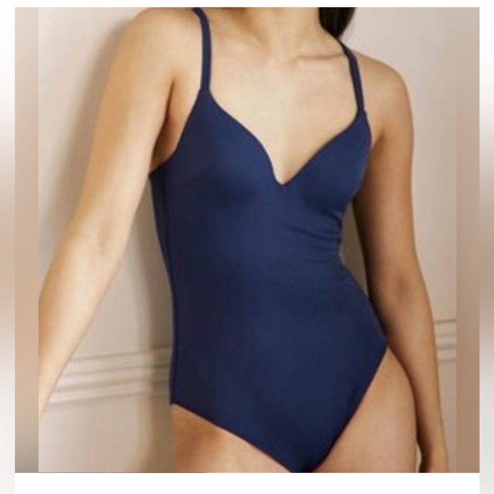 NWT Boden Sweetheart Cup Size Swimsuit. Navy 34DD D23 - Picture 3 of 7